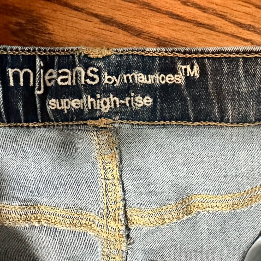 Skinny jean’s stretchy